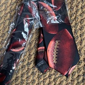 Silhouette Football Tie Black Red